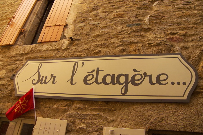 Sur L'etagere